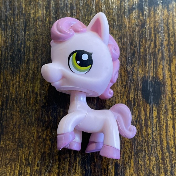 Littlest Pet Shop~#1331~Pony Horse~2 Tone Pink~Green Dot‎ Eyes~Barnyard Pet - Picture 1 of 5